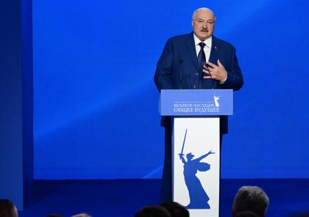 «Верить нельзя»: Лукашенко призвал осторожно относиться к заявлениям Запада