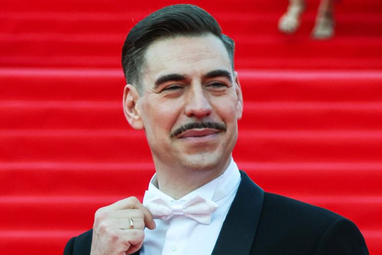 Дмитрий Дюжев