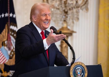 Трамп пустился в пляс в честь 100 дней своего президентского срока
