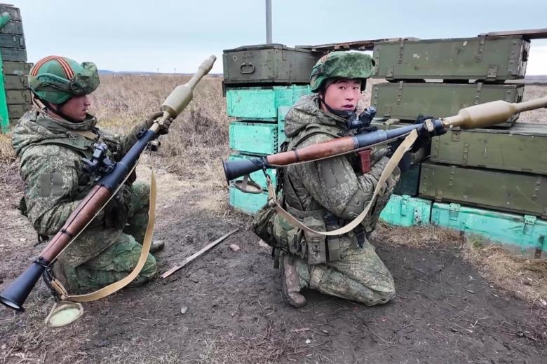 Боевая подготовка военнослужащих Корейской Народно-Демократической Республики, участвовавших в освобождении территории Курской области