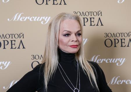 Суд снова займется скандальной квартирой Ларисы Долиной