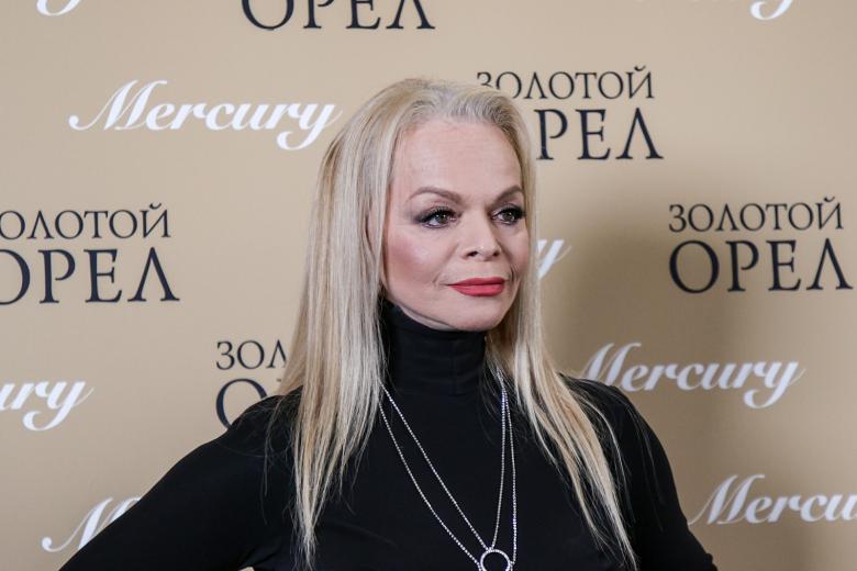 Лариса Долина
