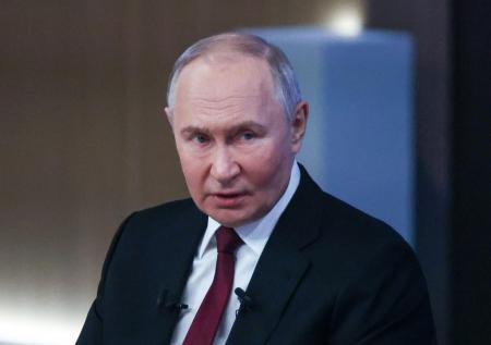 Путин ответит на острые вопросы в новом фильме к 25-летию у власти