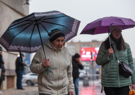 Погода в Москве в пятницу, 2 мая: ждать ли ураганный ветер и ливень