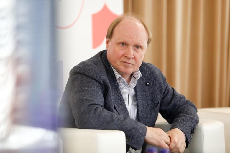 Владимир Толстой