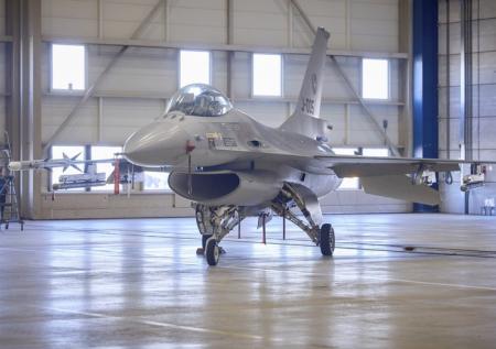 В США одобрили контракт на обслуживание украинских F-16