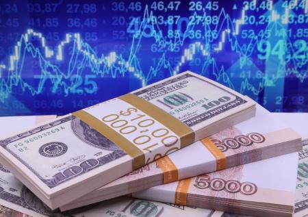 Стало известно, когда доллар будет по 60 рублей