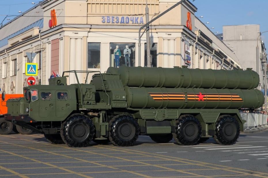 Зенитно-ракетный комплекс С-400
