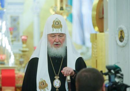 Самолет с патриархом Кириллом приземлился в аэропорту Гейдара Алиева