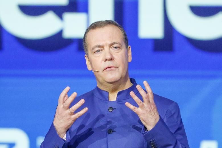Дмитрий Медведев