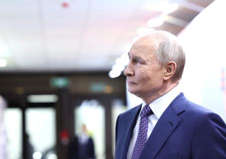 Путин рассказал, что по вечерам сам управляется на кухне