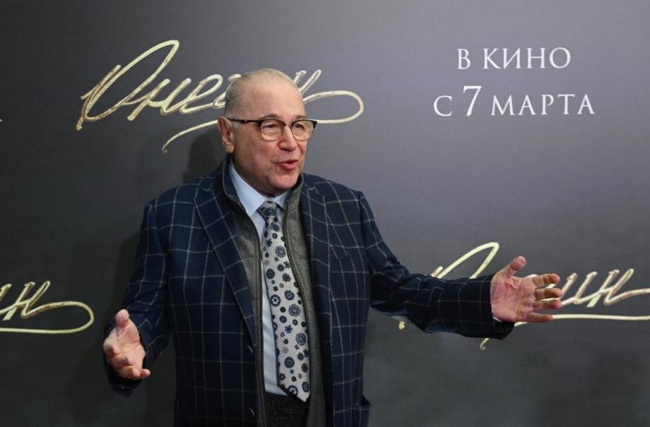 Евгений Петросян