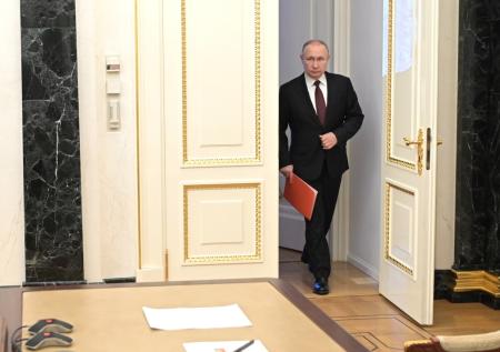 Путин показал свою личную часовню в кремлевской квартире