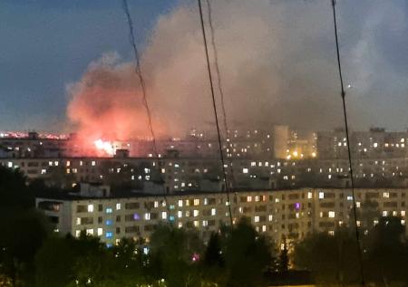Минимум два человека погибли в пожаре после взрыва жилого дома в Москве