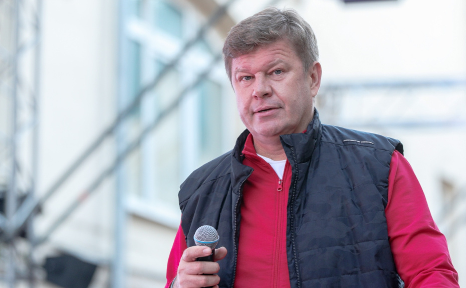 Дмитрий Губерниев