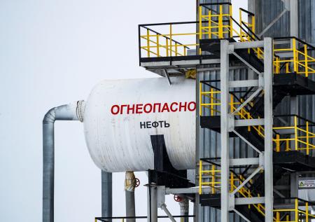 Стоимость нефти Brent упала ниже $59 впервые за месяц