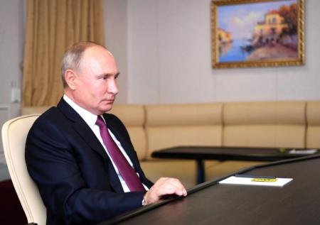 Россияне в одно мгновенье раскупили любимый напиток Путина