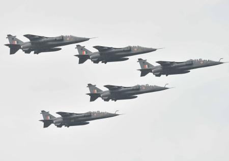 ВВС Индии на границе с Пакистаном готовы к немедленному боевому вылету