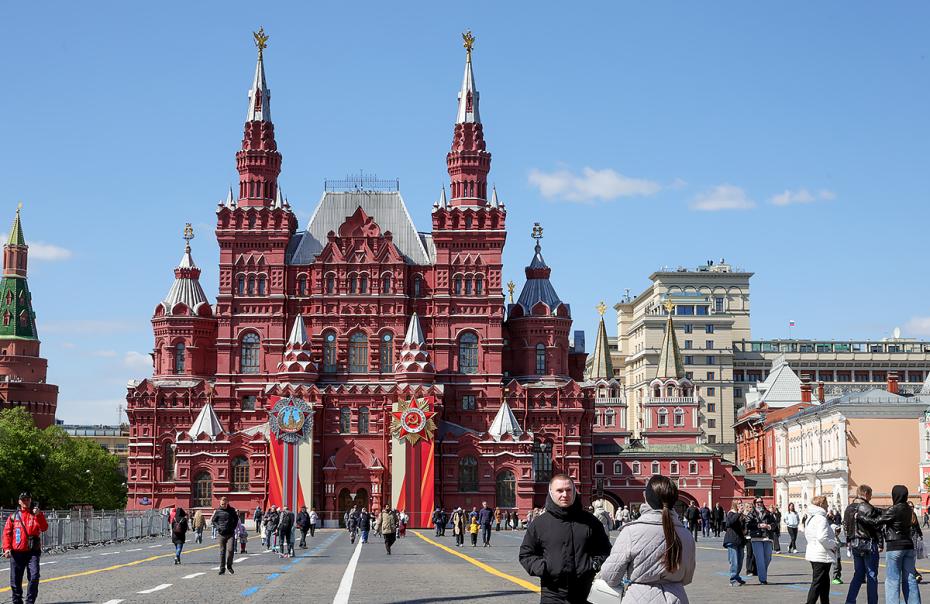 Оформление Москвы ко Дню Победы