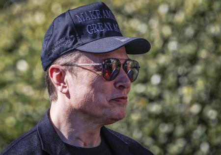 Маск ответил, что гарантирует человечеству выживание в будущем