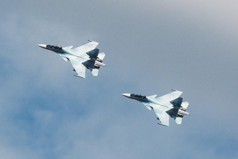 Истребитель Су-30