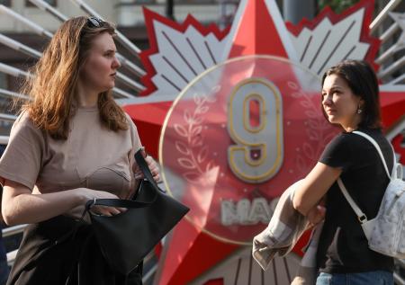 Стало известно, почему между майскими праздниками нет выходных