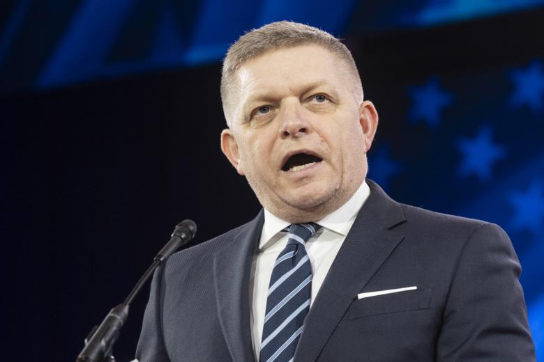 Роберт Фицо