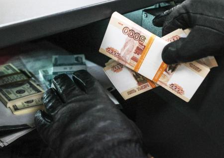 Петербуржцы стали беднее на 40 млн рублей за неделю из-за мошенников