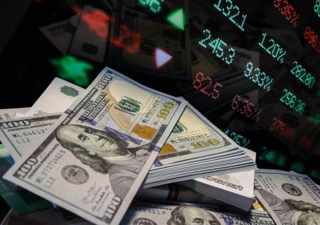 Экономист рассказал, когда курс доллара может упасть до 70 рублей
