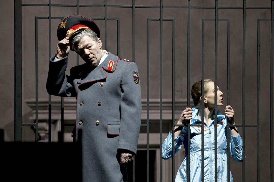 Александр Збруев в спектакле «Князь» в театре «Ленком»