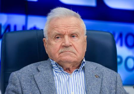 «Все звенело»: актер Никоненко о том, как Москва встретила 9 мая 1945 года