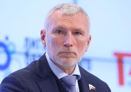 Депутат заявил, что Россия проведет День Победы несмотря на угрозы