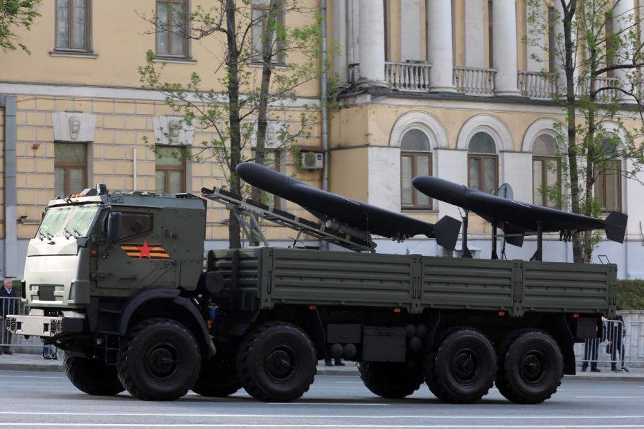 Беспилотные летательные аппараты «Герань-2» в кузове КамАЗа на генеральной репетиции парада в Москве в честь 80-й годовщины победы в Великой Отечественной войне