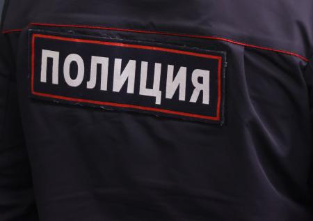 Педофил приставал к девочке в автобусе и попал на видео