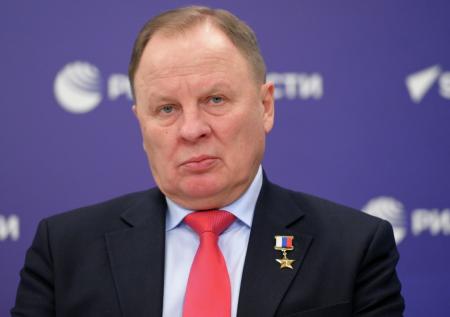 «Прикрываются хозяевами»: генерал возмутился мощной атакой ВСУ на РФ