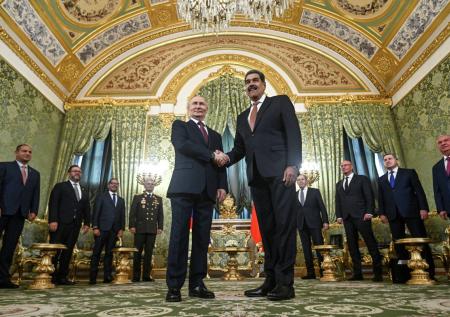 Песков дал оценку переговорам Путина и Мадуро