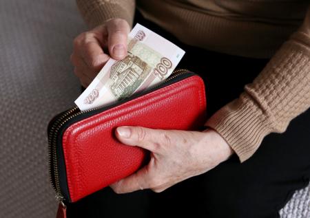 Пенсии в РФ предлагают повышать раз в квартал: их рост обгонит инфляцию?
