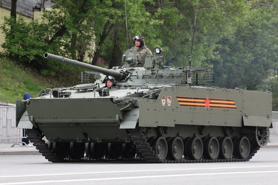 БМП-4 на генеральной репетиции парада в Москве в честь 80-й годовщины победы в Великой Отечественной войне