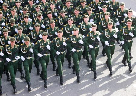 Мир между РФ и Украиной, парад Победы, интернет в Москве: что будет дальше