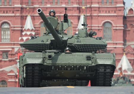 В Госдуме ответили, могут ли дроны ВСУ долететь до Красной площади 9 мая