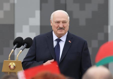 «Потерпите»: Лукашенко заявил, что «немножко задержался» у власти