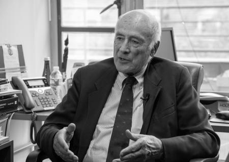 Автор концепции «мягкой силы» скончался в возрасте 88 лет