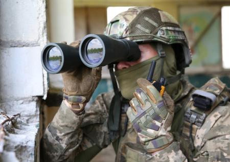 Житель Киева открыл стрельбу по прохожим