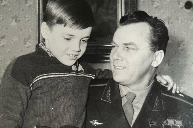 Иван Кожедуб с сыном