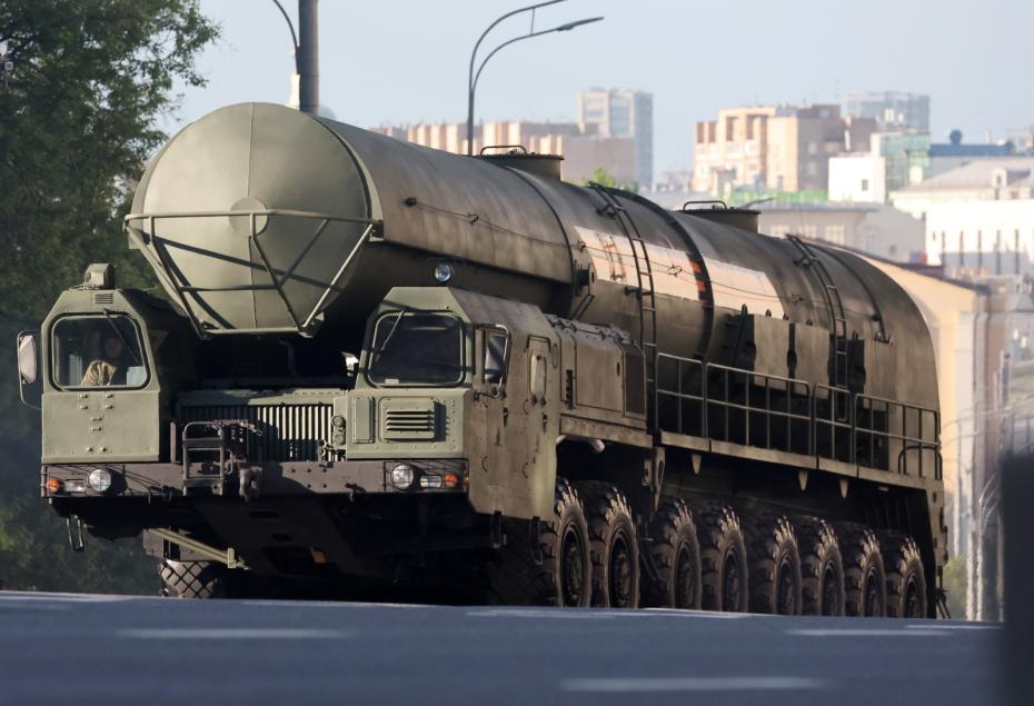 ПГРК «Ярс» во время движения по центру Москвы в честь 80-й годовщины победы в Великой Отечественной войне
