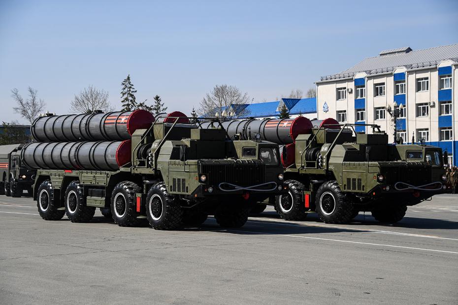 Зенитная ракетная система С-400 ‭«Триумф» во время парада, посвященного 80-й годовщине победы в Великой Отечественной войне