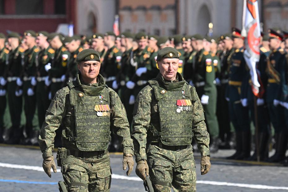 Участники СВО на Красной площади в Москве перед началом военного парада, посвященного 80-летию победы в Великой Отечественной войне