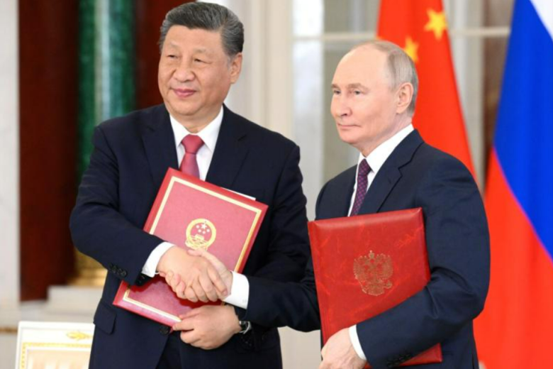 Президент РФ Владимир Путин и председатель КНР Си Цзиньпин