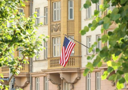 Россия и США проведут консультации по работе дипмиссий