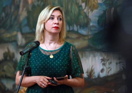 «Не сдавайтесь»: Захарова обратилась к отмечающим 9 Мая украинцам